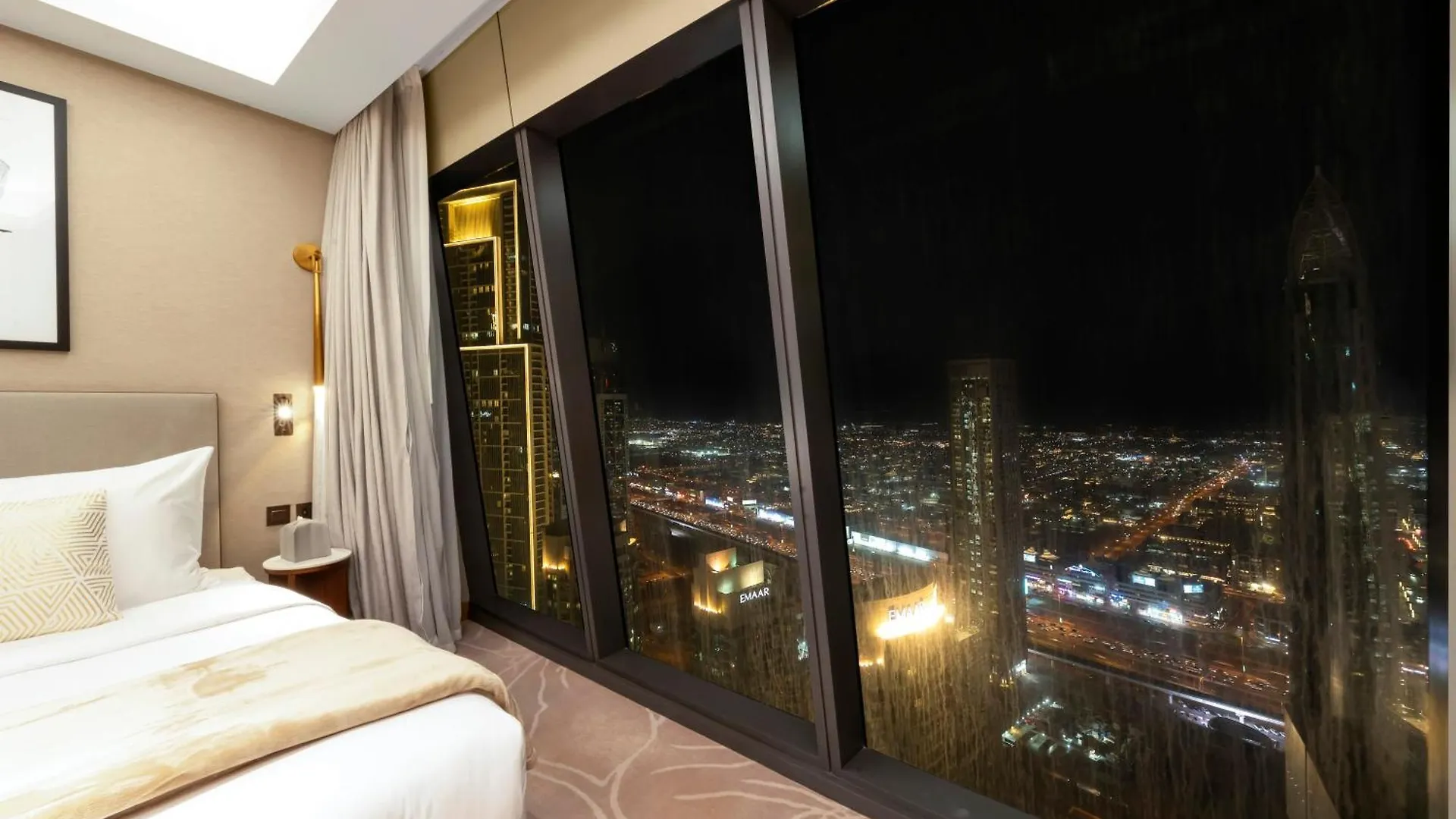 Smartstay At Address Opera - Brand New Luxury Residences - Near Burj Khalifa And Dubai Mall Lägenhet