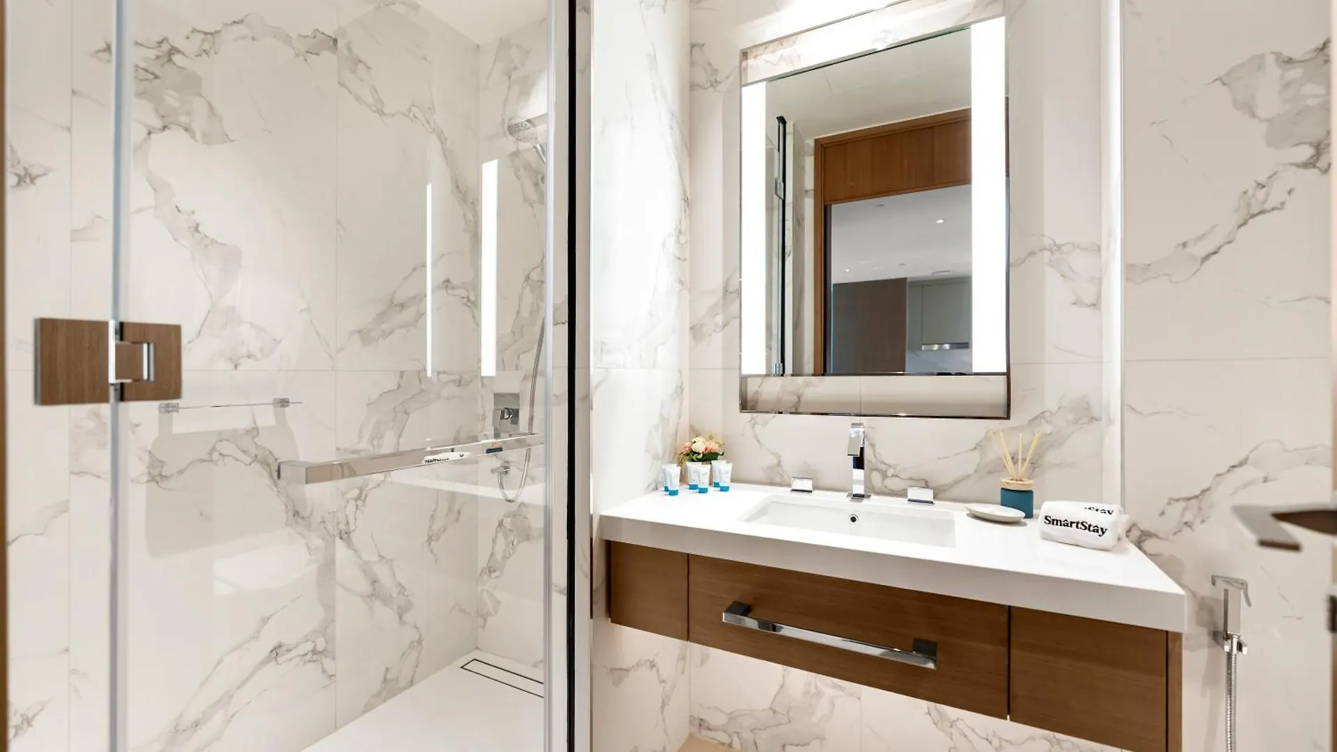 Smartstay At Address Opera - Brand New Luxury Residences - Near Burj Khalifa And Dubai Mall Apartment